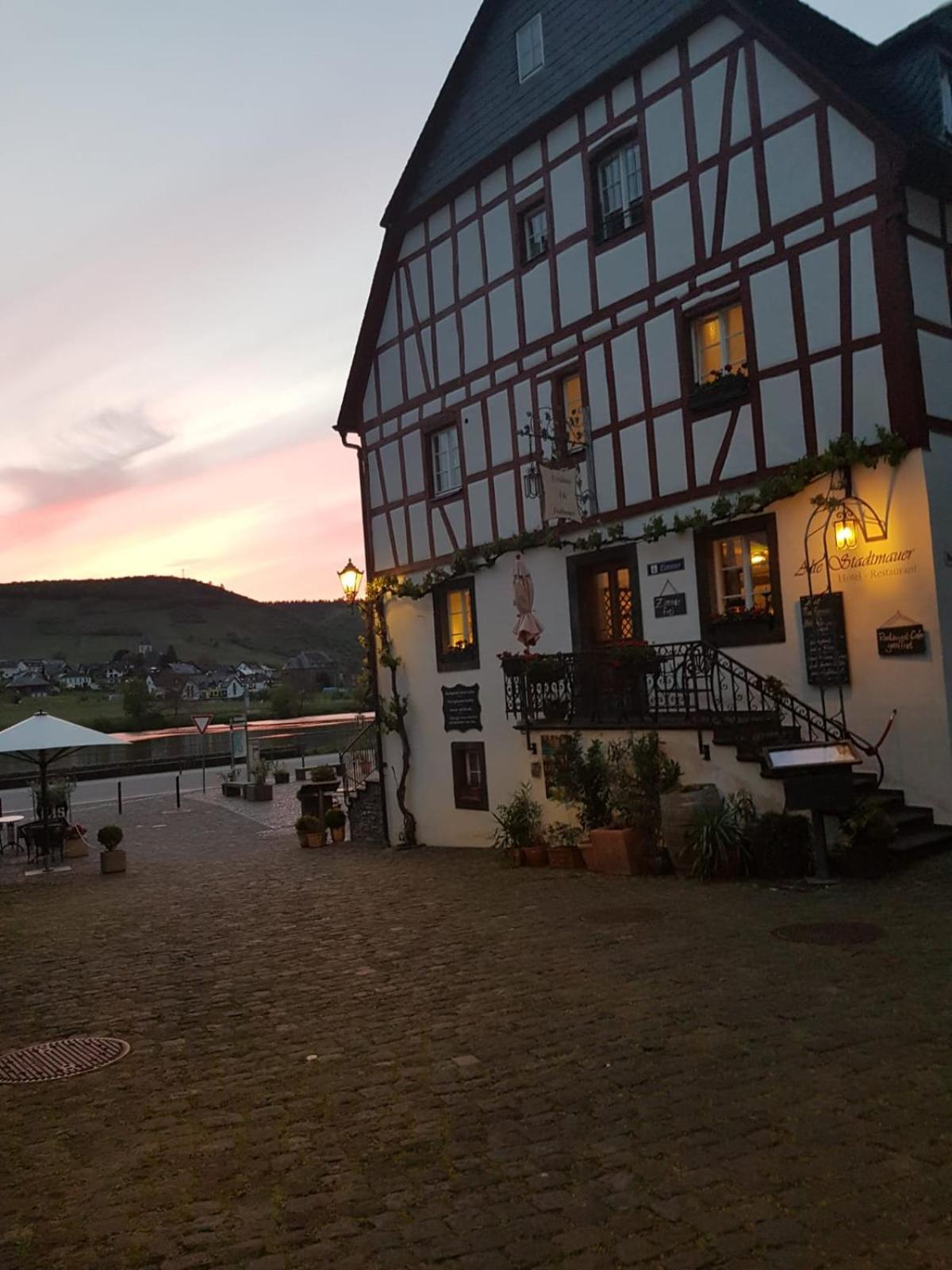 Hotel Restaurant Alte Stadtmauer 拜尔施泰因 外观 照片