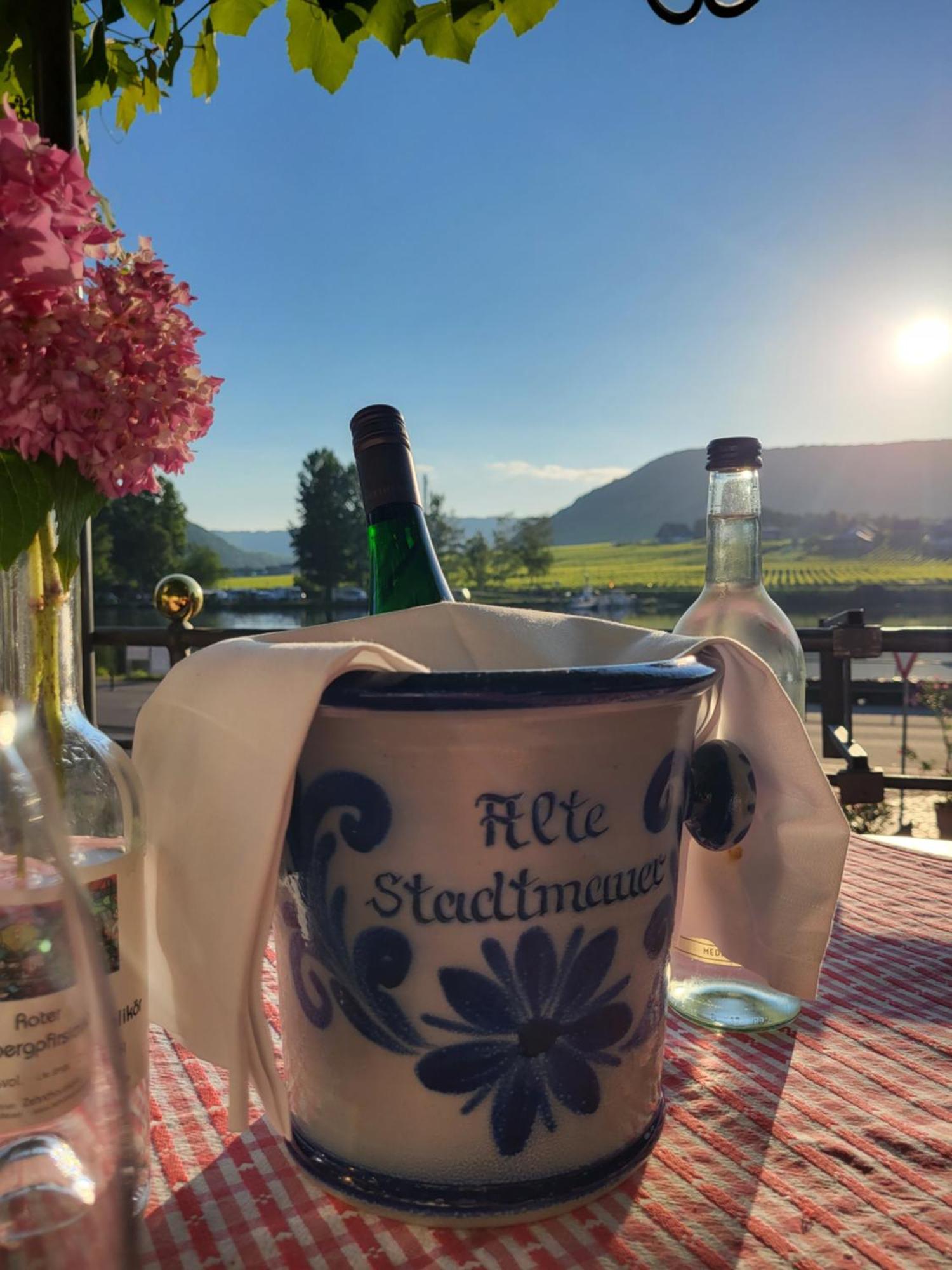 Hotel Restaurant Alte Stadtmauer 拜尔施泰因 外观 照片