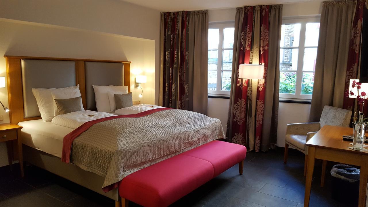 Hotel Restaurant Alte Stadtmauer 拜尔施泰因 外观 照片
