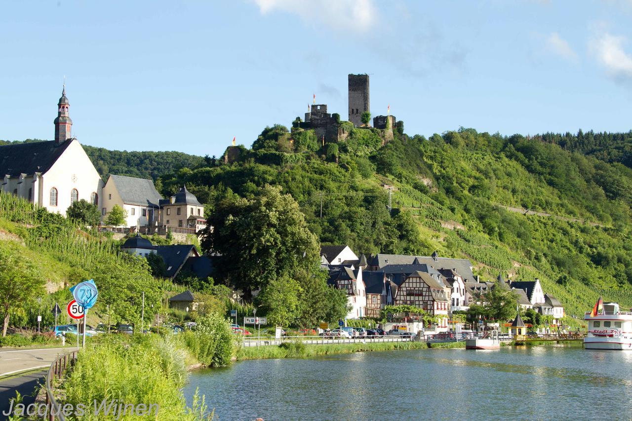 Hotel Restaurant Alte Stadtmauer 拜尔施泰因 外观 照片